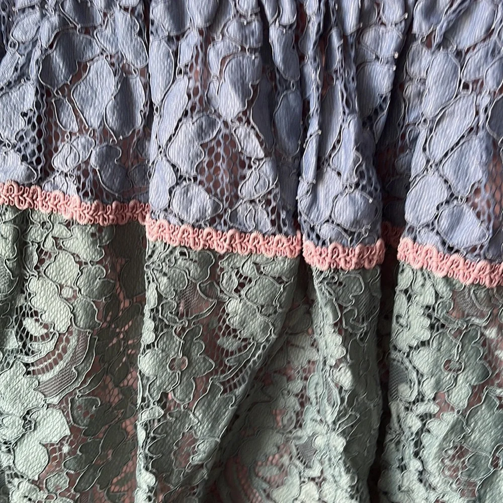 Alexis - Picture 4 of 6